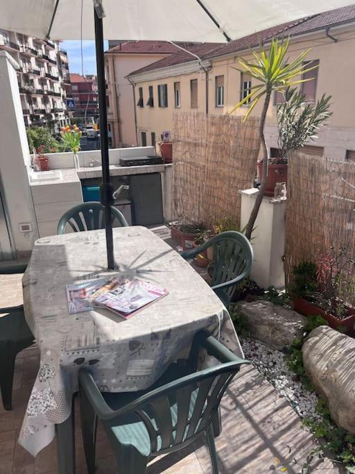 فيلا La Casa Del Sole إمبيريا المظهر الخارجي الصورة